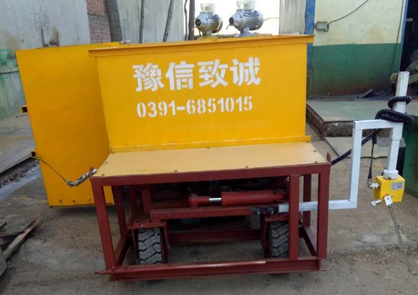 混凝土路沿石機(jī)外觀,路沿石滑膜成型機(jī)